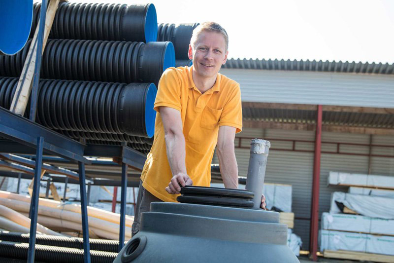 Filtreringspaket, avloppsvattenbrunnar, bastubrunnar, gårdsbrunnar, gråvattenfilter och övriga avloppsvattensystemer förmånligt från Lakkapää.