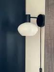 Bell Seinävalaisin, Musta/Valkoinen - Väggarmaturer - 7041661270862 - 2